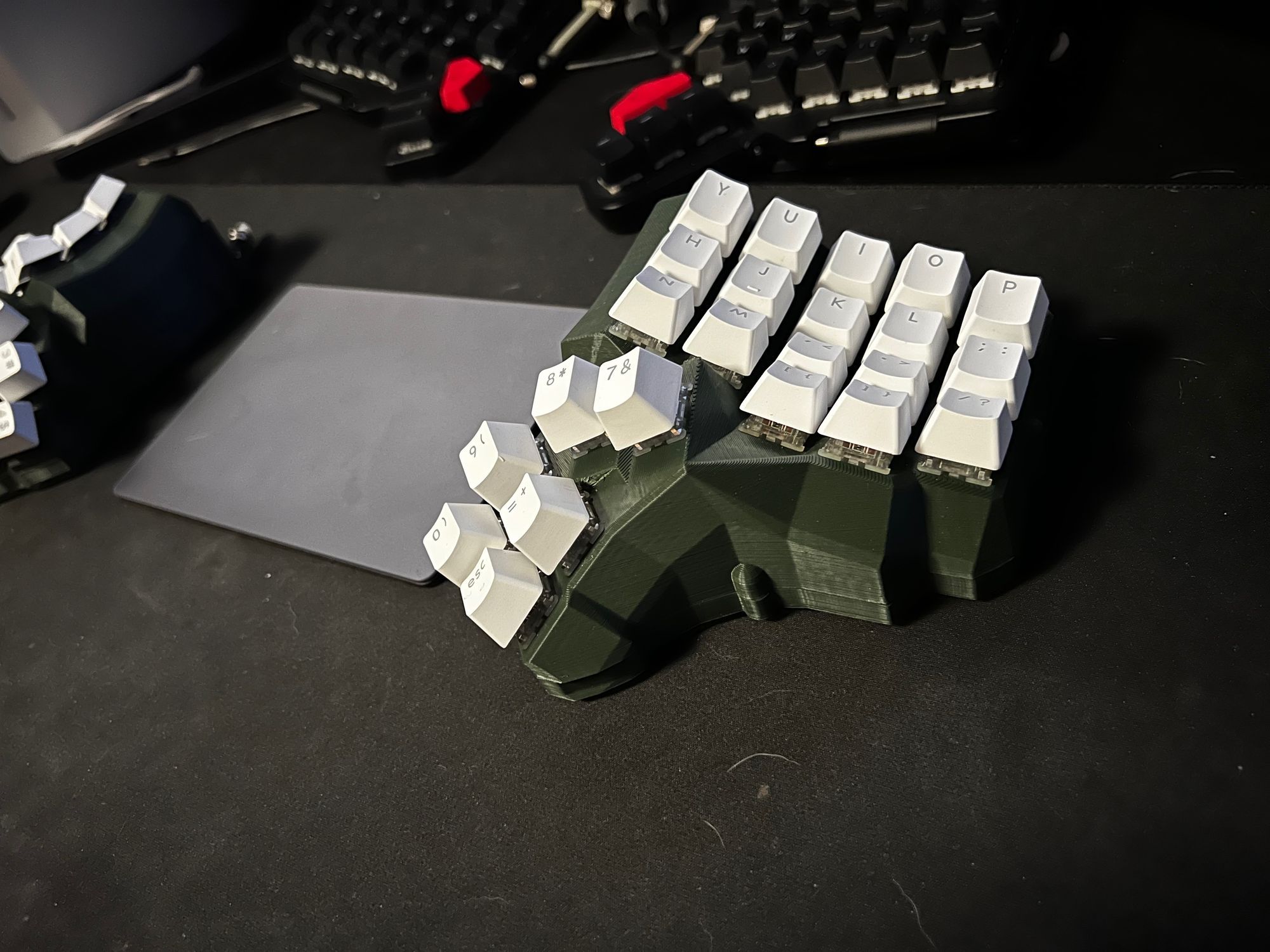 Building a custom wireless ergonomic keyboard